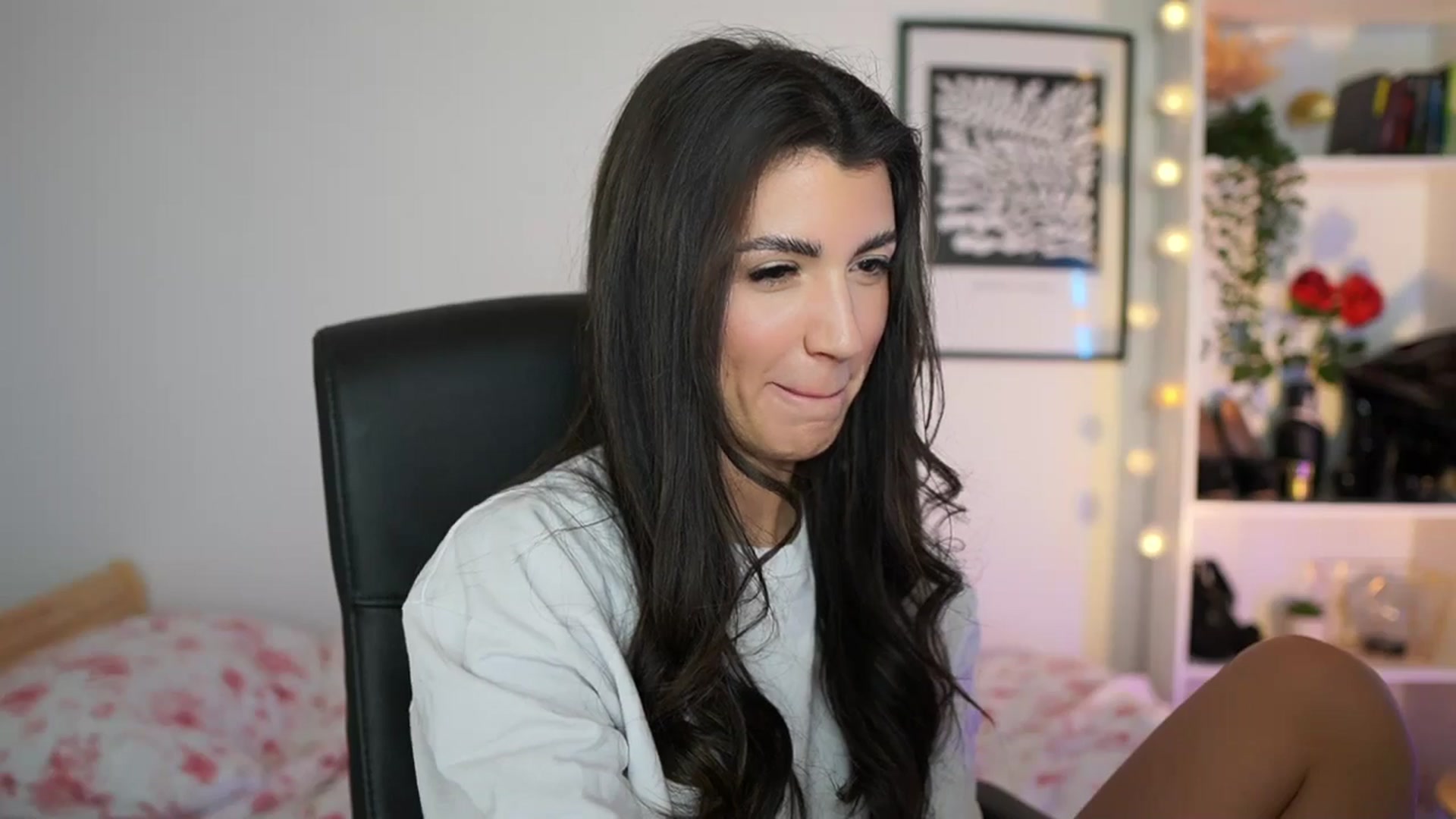 Gallery image thumbnail from Julia_Roca's myfreecams stream on, 01/10/2025, 17:09 image 4 of 20