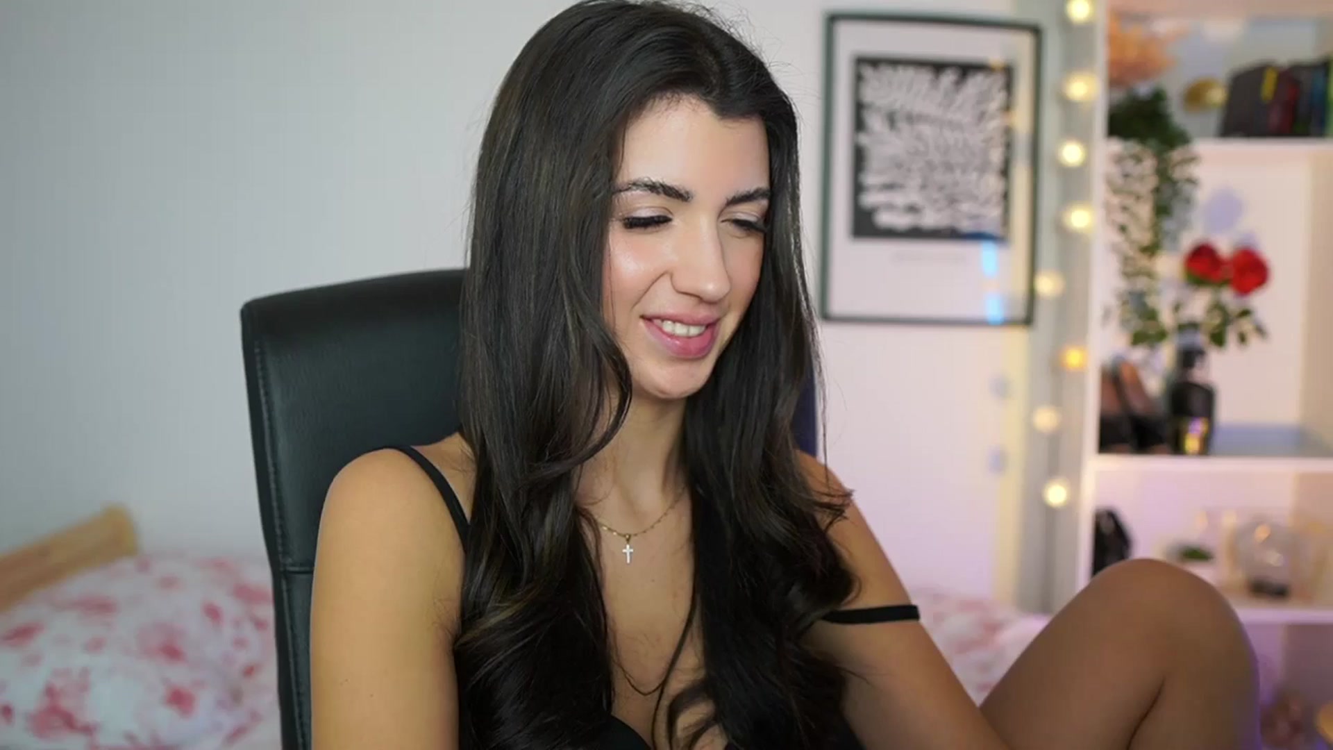 Gallery image thumbnail from Julia_Roca's myfreecams stream on, 01/10/2025, 17:09 image 19 of 20