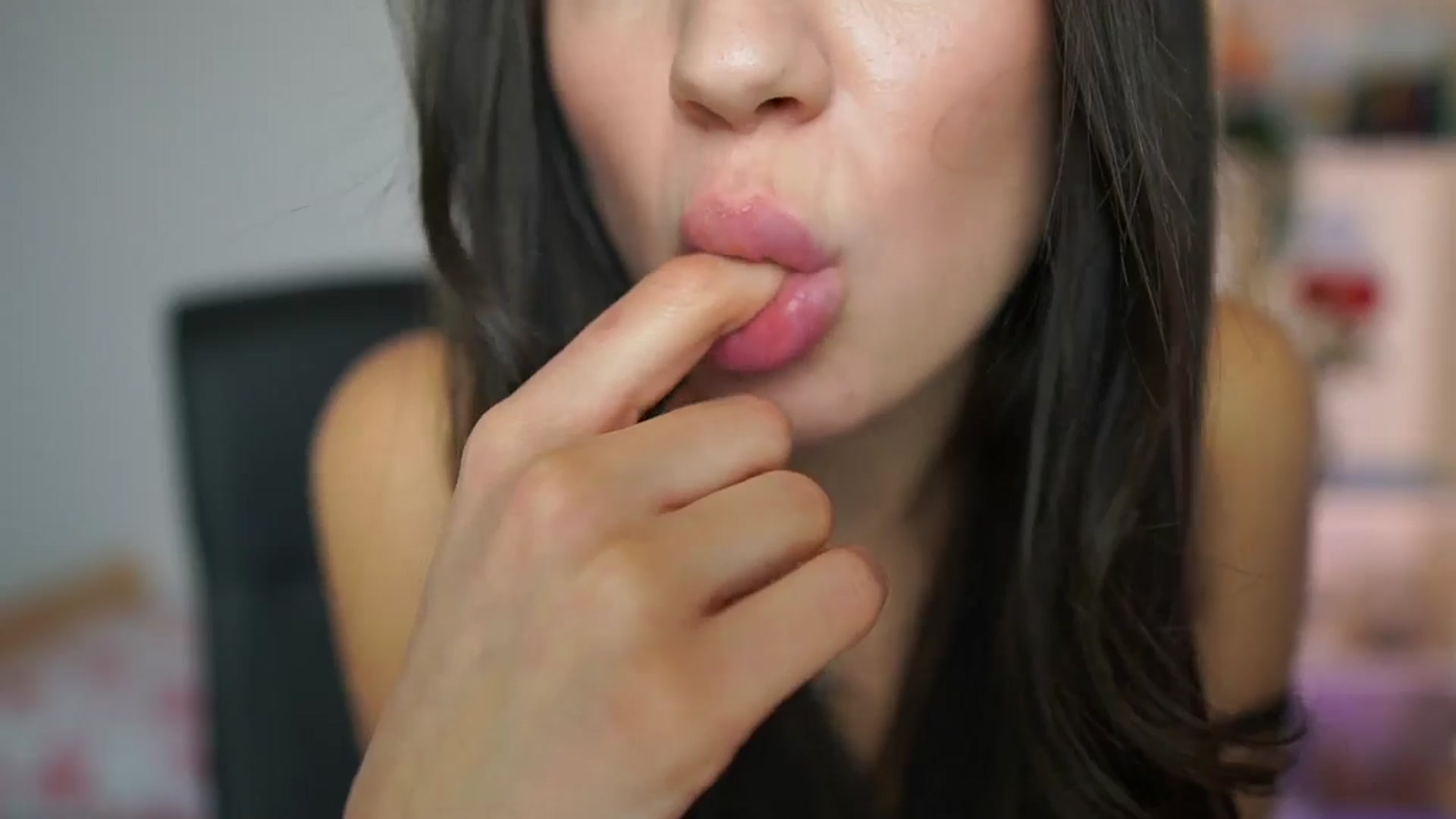 Gallery image thumbnail from Julia_Roca's myfreecams stream on, 01/10/2025, 17:09 image 20 of 20
