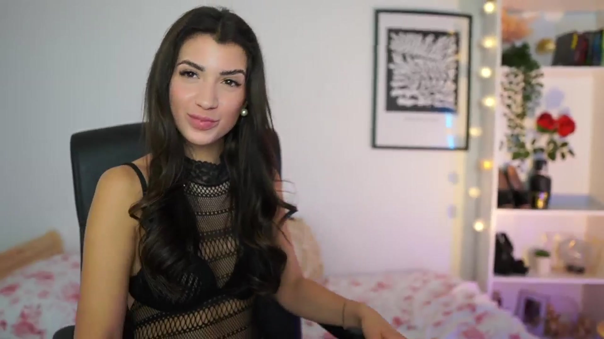 Gallery image thumbnail from Julia_Roca's myfreecams stream on, 01/10/2025, 17:09 image 12 of 20
