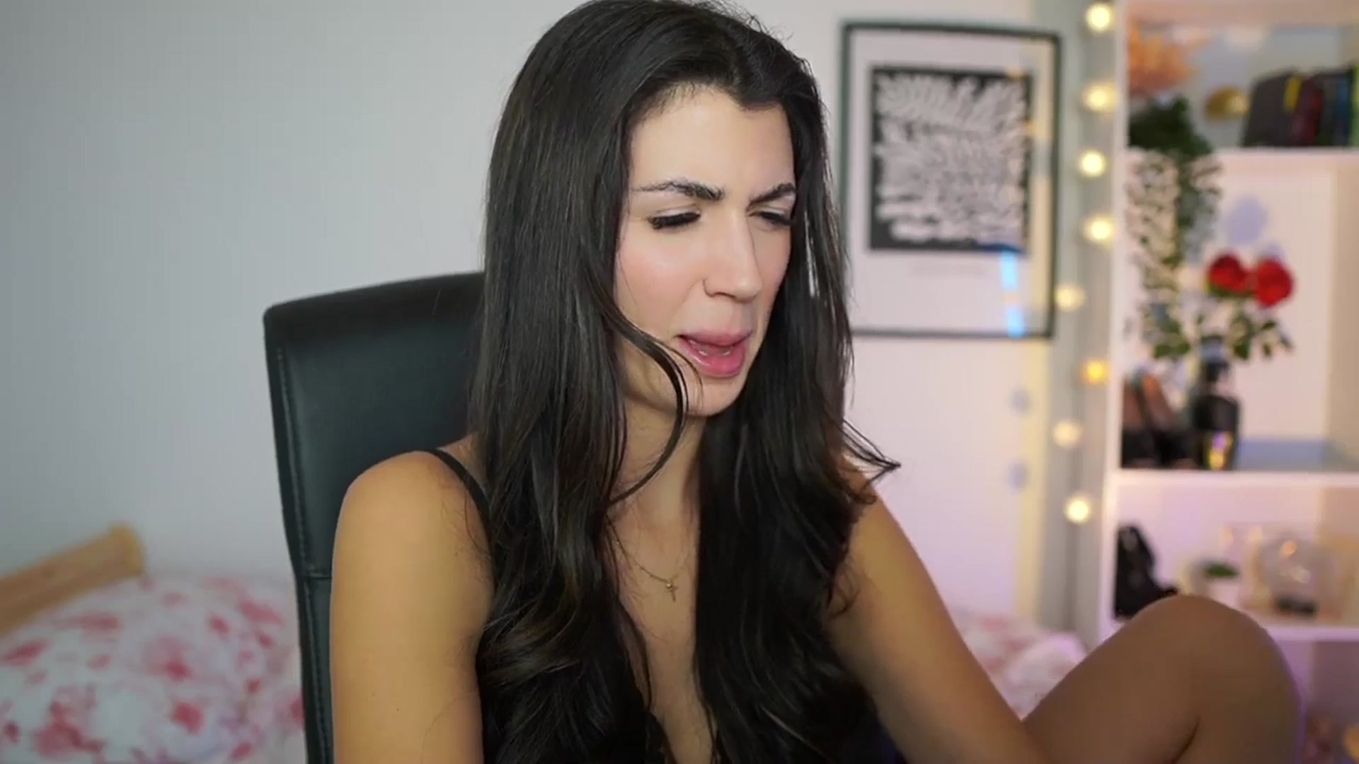 Gallery image thumbnail from Julia_Roca's myfreecams stream on, 01/10/2025, 18:51 image 9 of 20