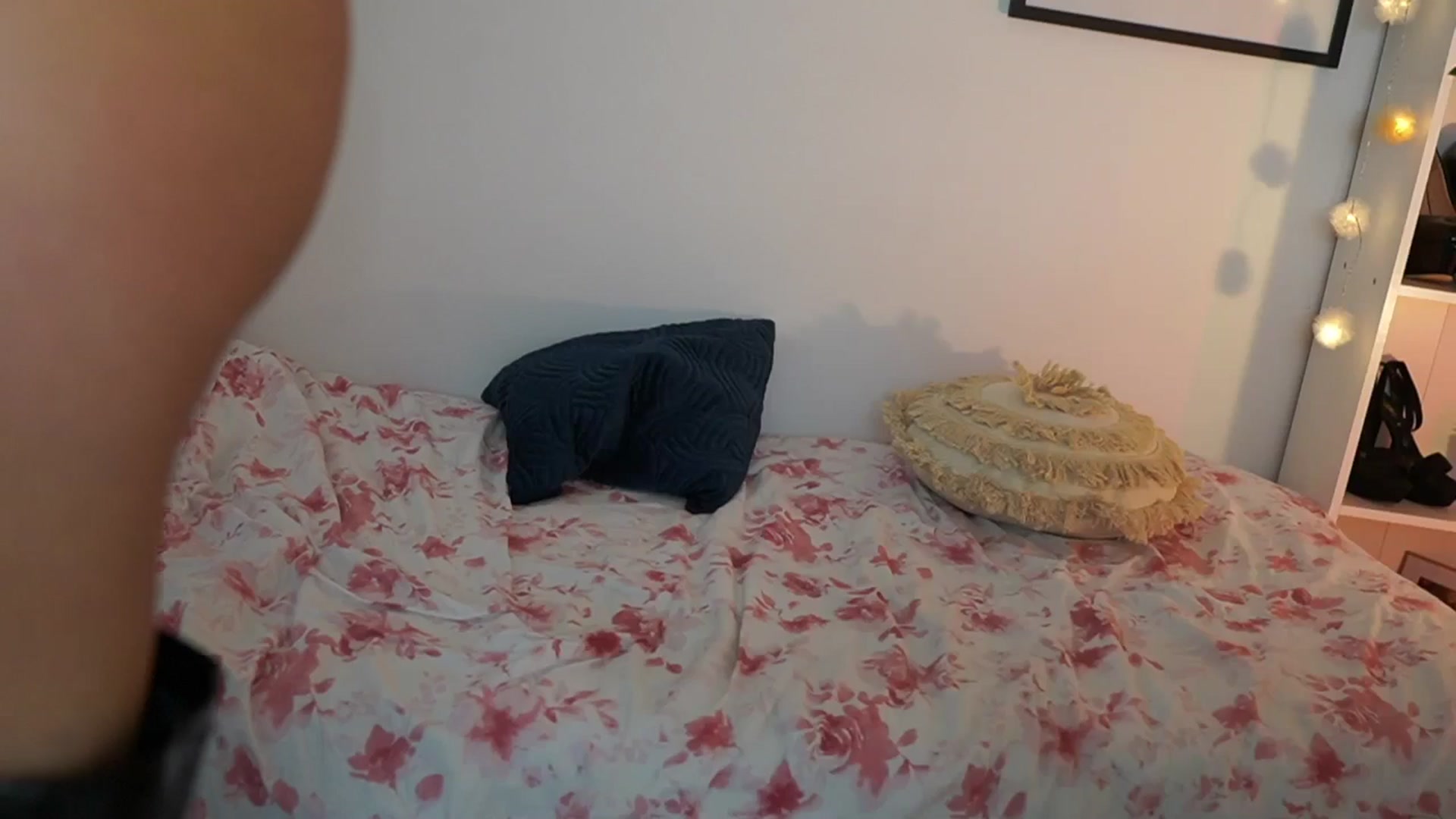 Gallery image thumbnail from Julia_Roca's myfreecams stream on, 01/11/2025, 19:01 image 14 of 20