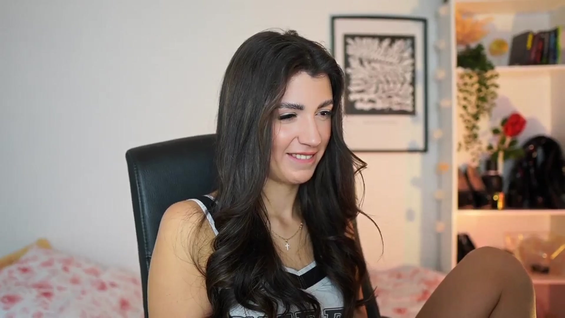 Gallery image thumbnail from Julia_Roca's myfreecams stream on, 01/15/2025, 15:19 image 6 of 20