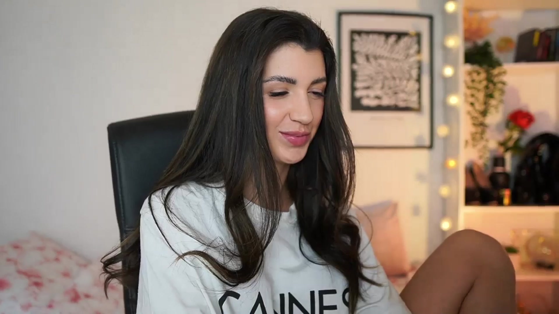 Gallery image thumbnail from Julia_Roca's myfreecams stream on, 01/16/2025, 15:36 image 17 of 20