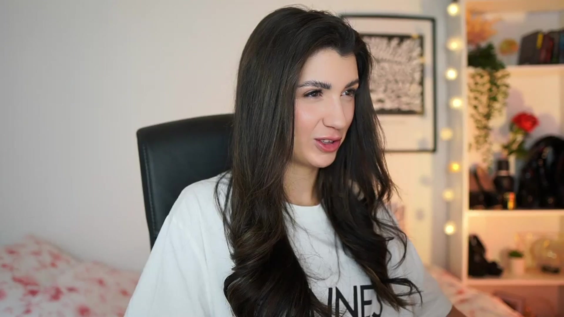Gallery image thumbnail from Julia_Roca's myfreecams stream on, 01/16/2025, 15:36 image 4 of 20