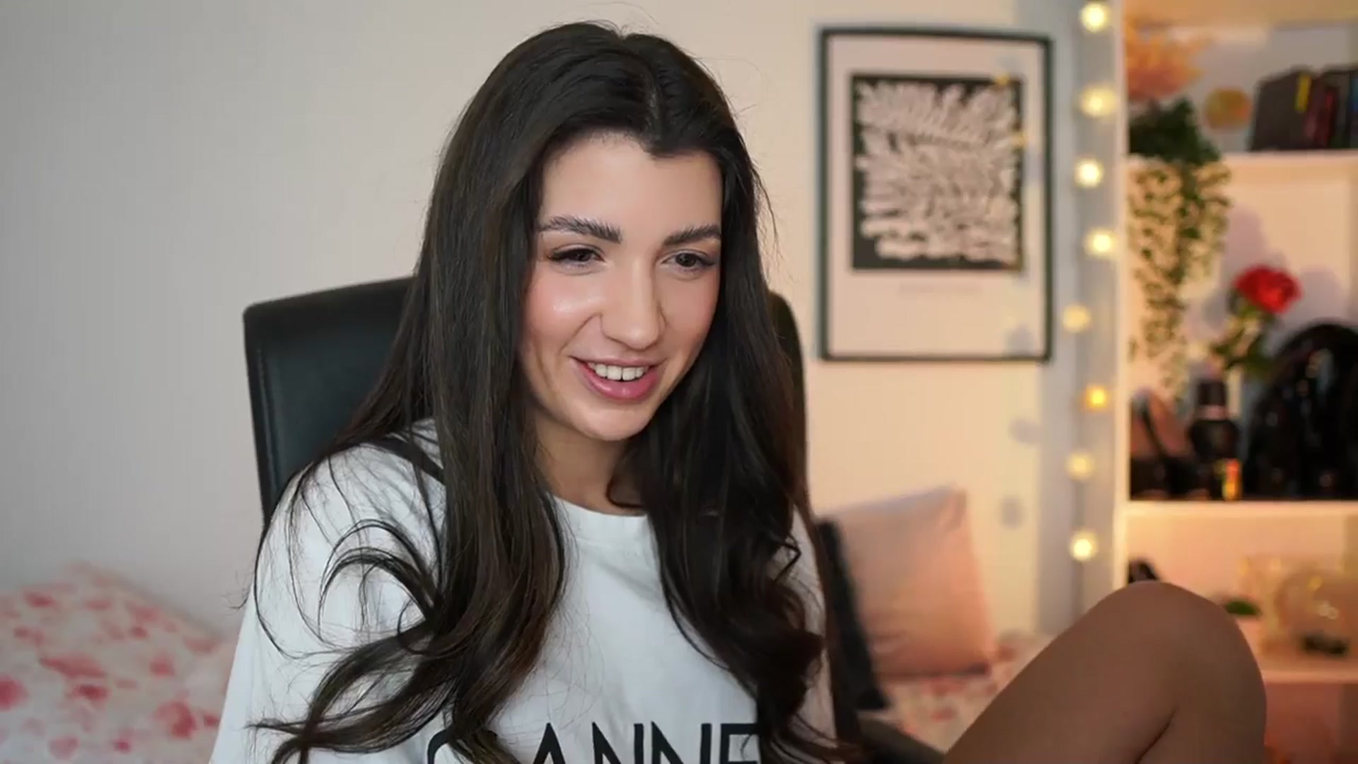 Gallery image thumbnail from Julia_Roca's myfreecams stream on, 01/16/2025, 15:36 image 19 of 20