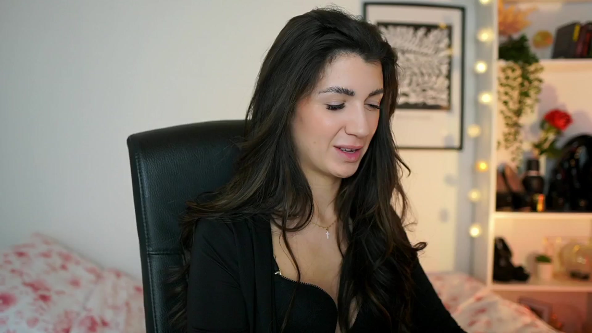 Gallery image thumbnail from Julia_Roca's myfreecams stream on, 01/17/2025, 15:47 image 20 of 20