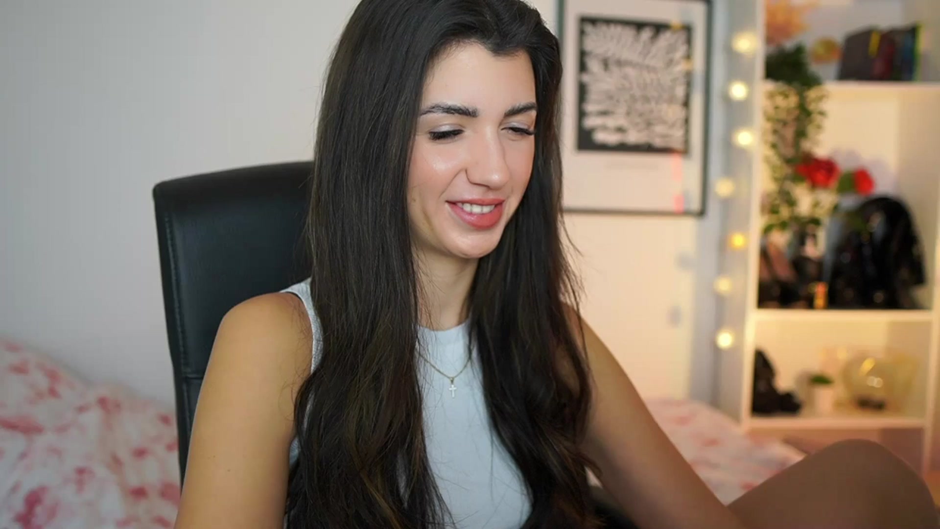 Gallery image thumbnail from Julia_Roca's myfreecams stream on, 01/18/2025, 09:25 image 11 of 20