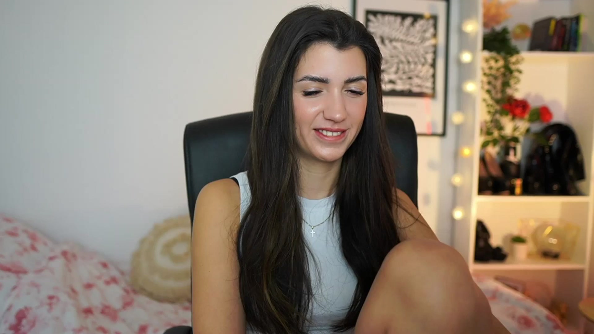 Gallery image thumbnail from Julia_Roca's myfreecams stream on, 01/18/2025, 09:25 image 20 of 20