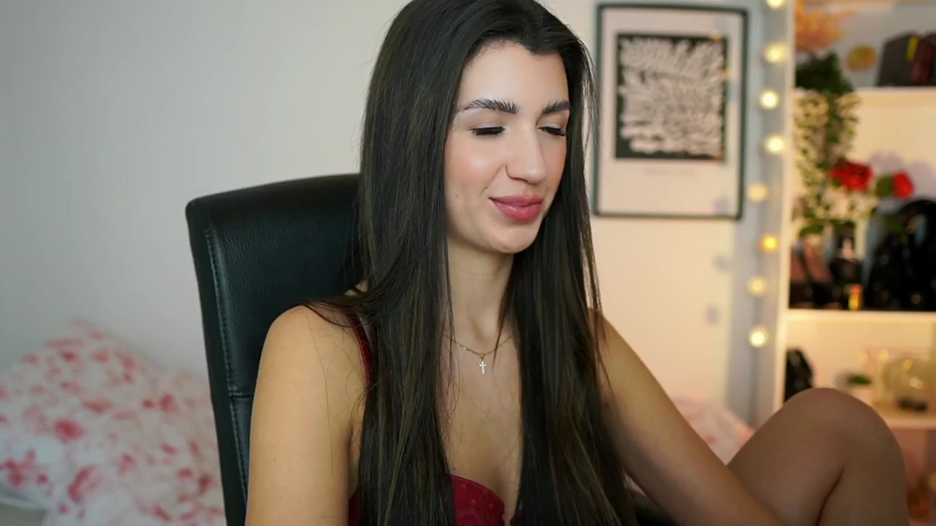Gallery image thumbnail from Julia_Roca's myfreecams stream on, 01/19/2025, 15:25 image 10 of 20