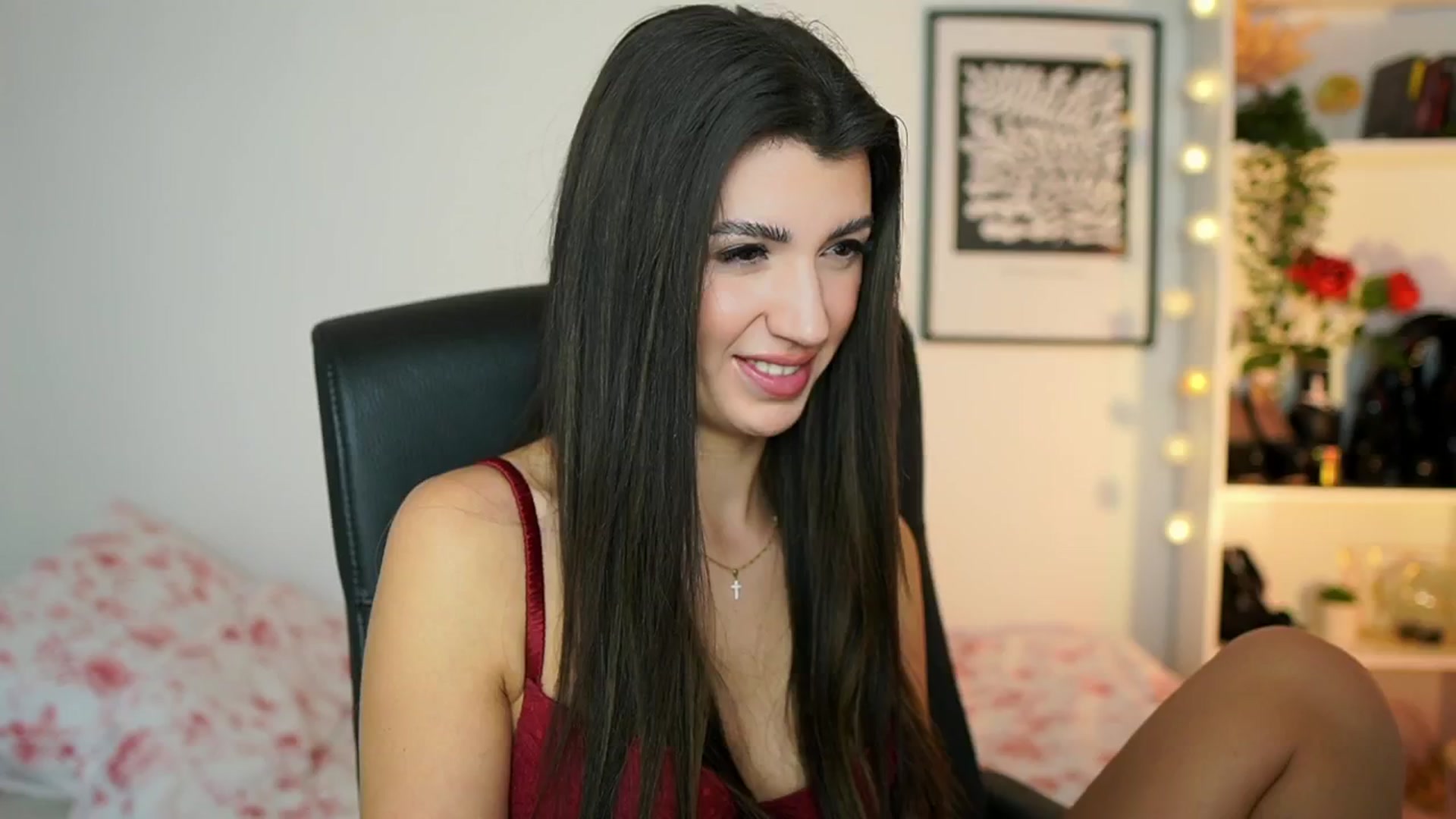 Gallery image thumbnail from Julia_Roca's myfreecams stream on, 01/19/2025, 17:23 image 1 of 20