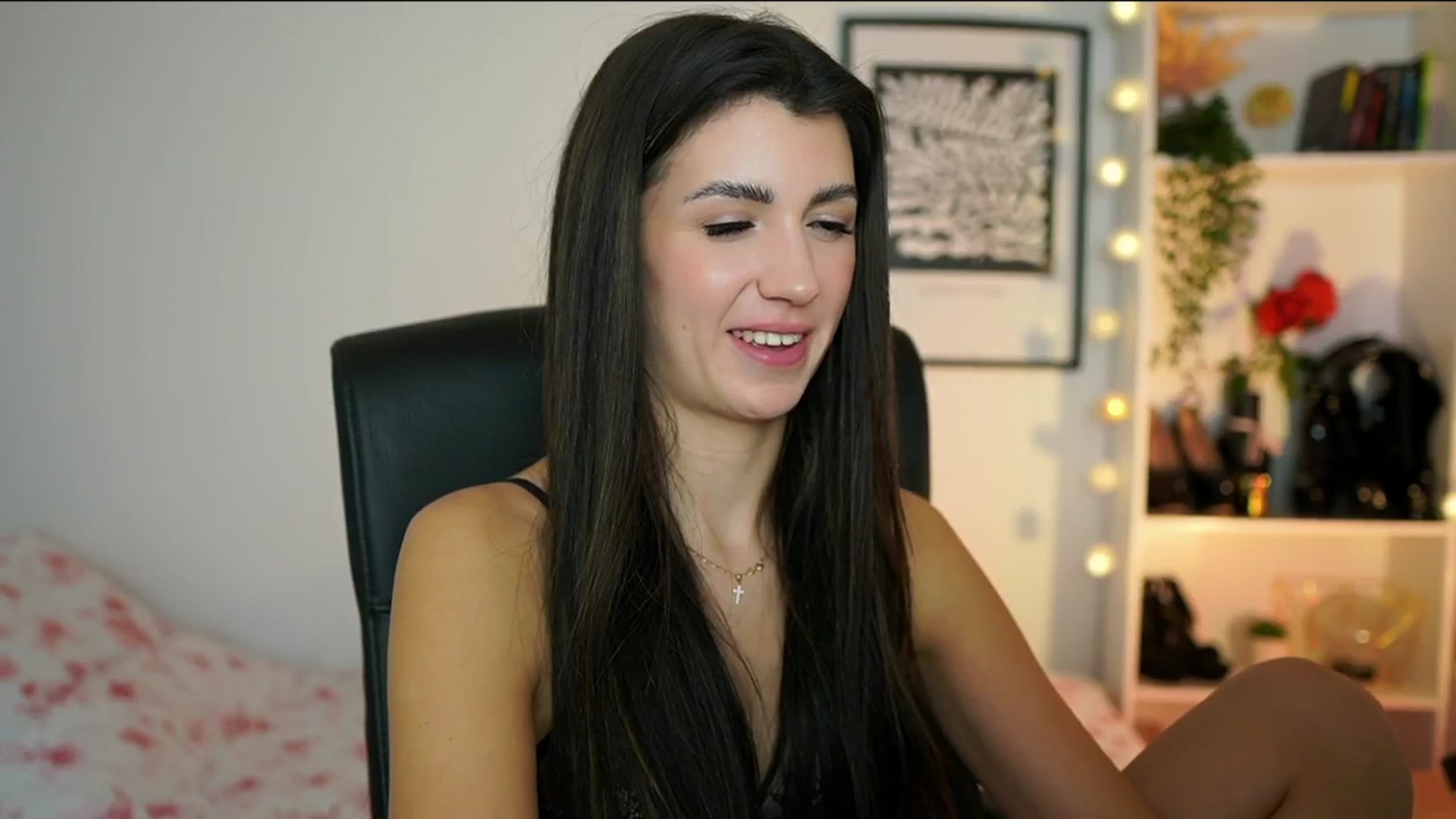 Gallery image thumbnail from Julia_Roca's myfreecams stream on, 01/20/2025, 13:04 image 18 of 20