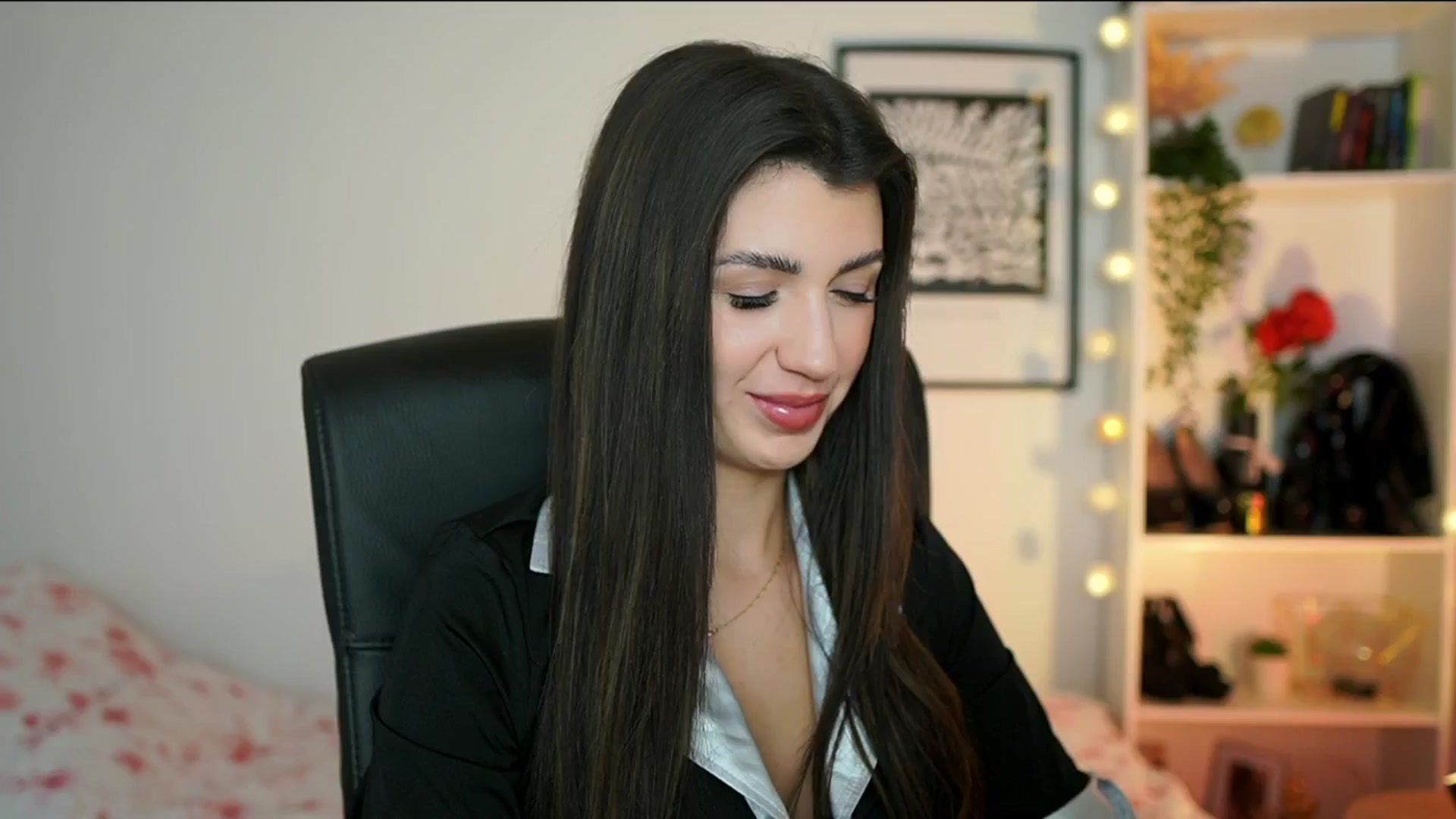Gallery image thumbnail from Julia_Roca's myfreecams stream on, 01/20/2025, 13:04 image 1 of 20