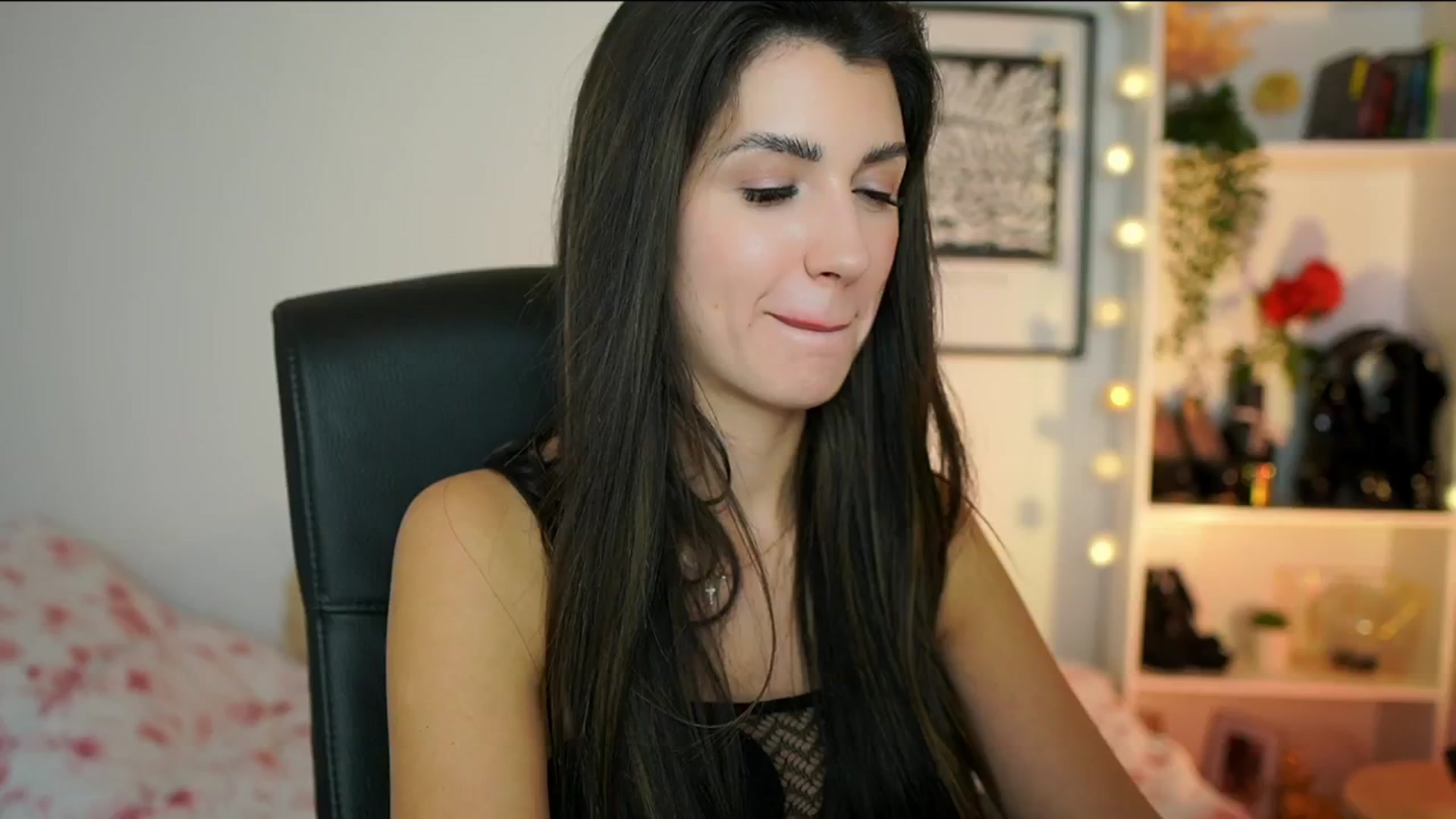 Gallery image thumbnail from Julia_Roca's myfreecams stream on, 01/20/2025, 15:01 image 19 of 20
