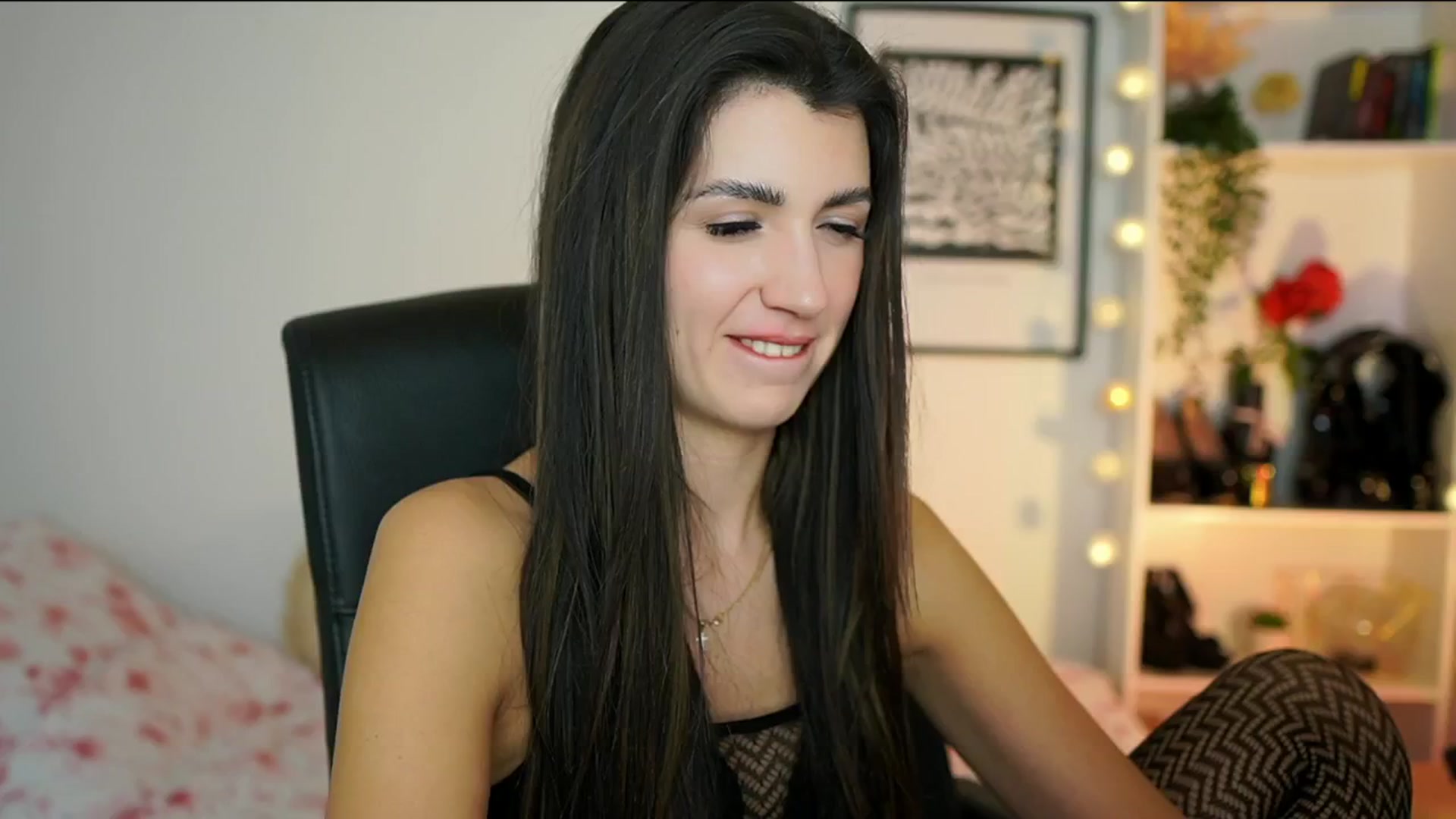 Gallery image thumbnail from Julia_Roca's myfreecams stream on, 01/20/2025, 15:01 image 13 of 20