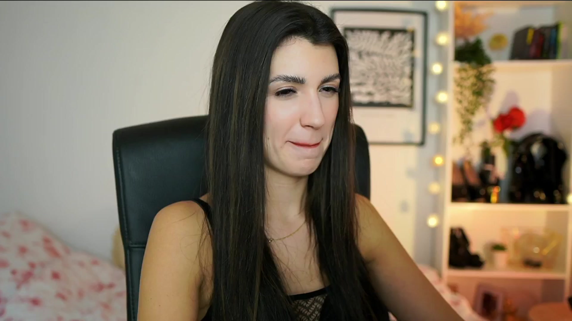 Gallery image thumbnail from Julia_Roca's myfreecams stream on, 01/20/2025, 15:01 image 1 of 20
