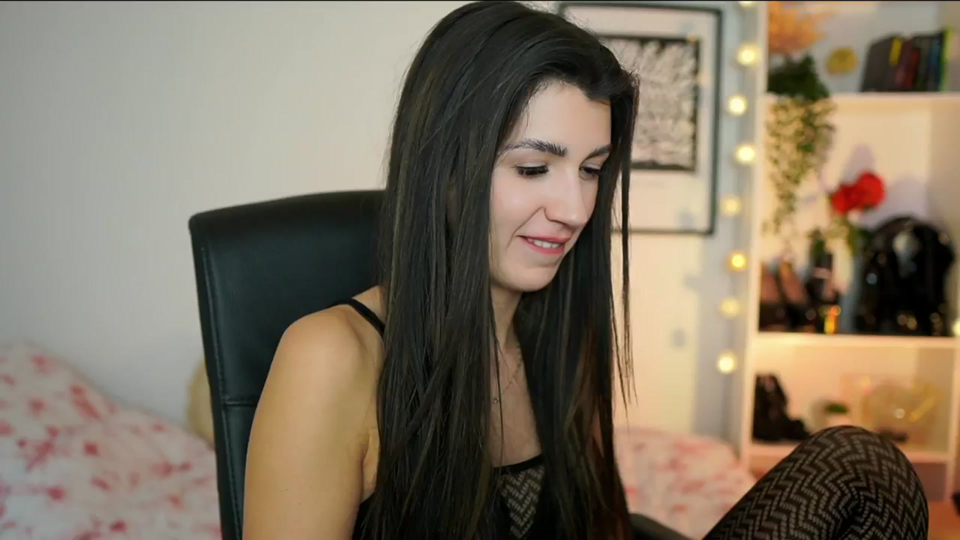 Gallery image thumbnail from Julia_Roca's myfreecams stream on, 01/20/2025, 15:01 image 12 of 20