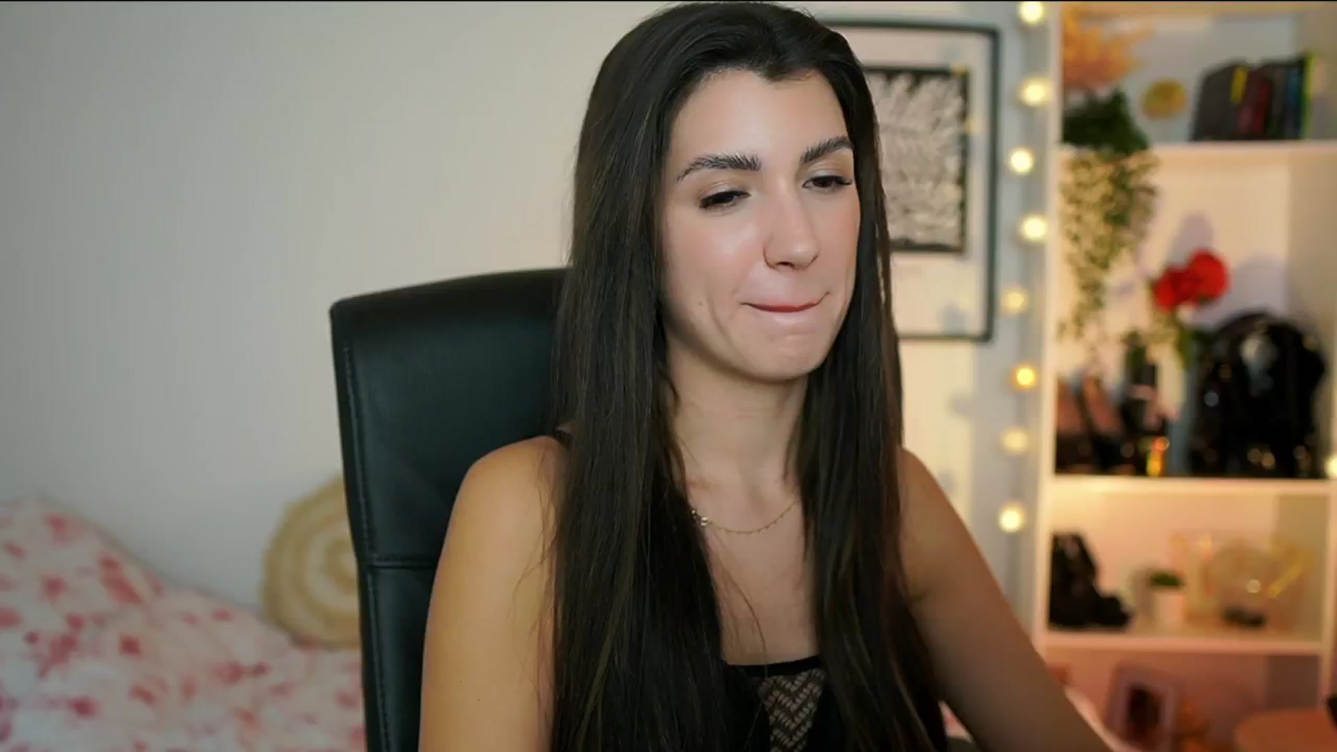 Gallery image thumbnail from Julia_Roca's myfreecams stream on, 01/20/2025, 15:01 image 4 of 20