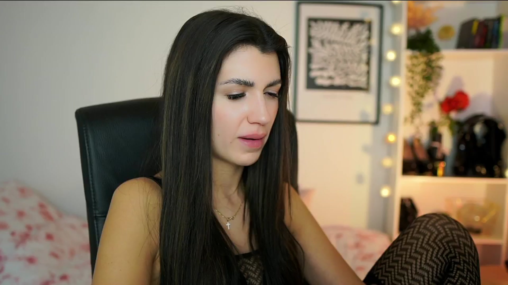 Gallery image thumbnail from Julia_Roca's myfreecams stream on, 01/20/2025, 17:27 image 5 of 20