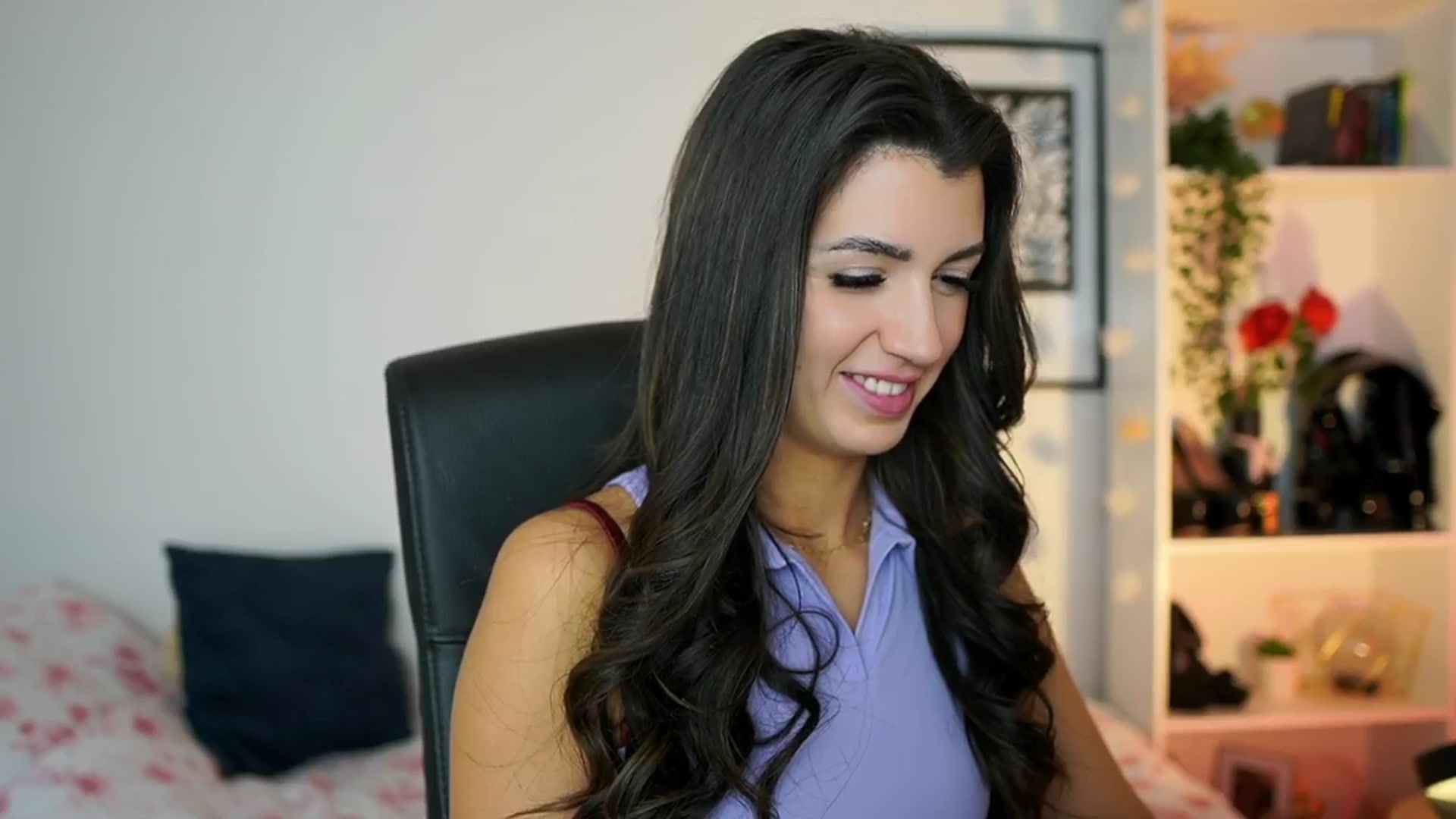 Gallery image thumbnail from Julia_Roca's myfreecams stream on, 01/23/2025, 16:21 image 6 of 20