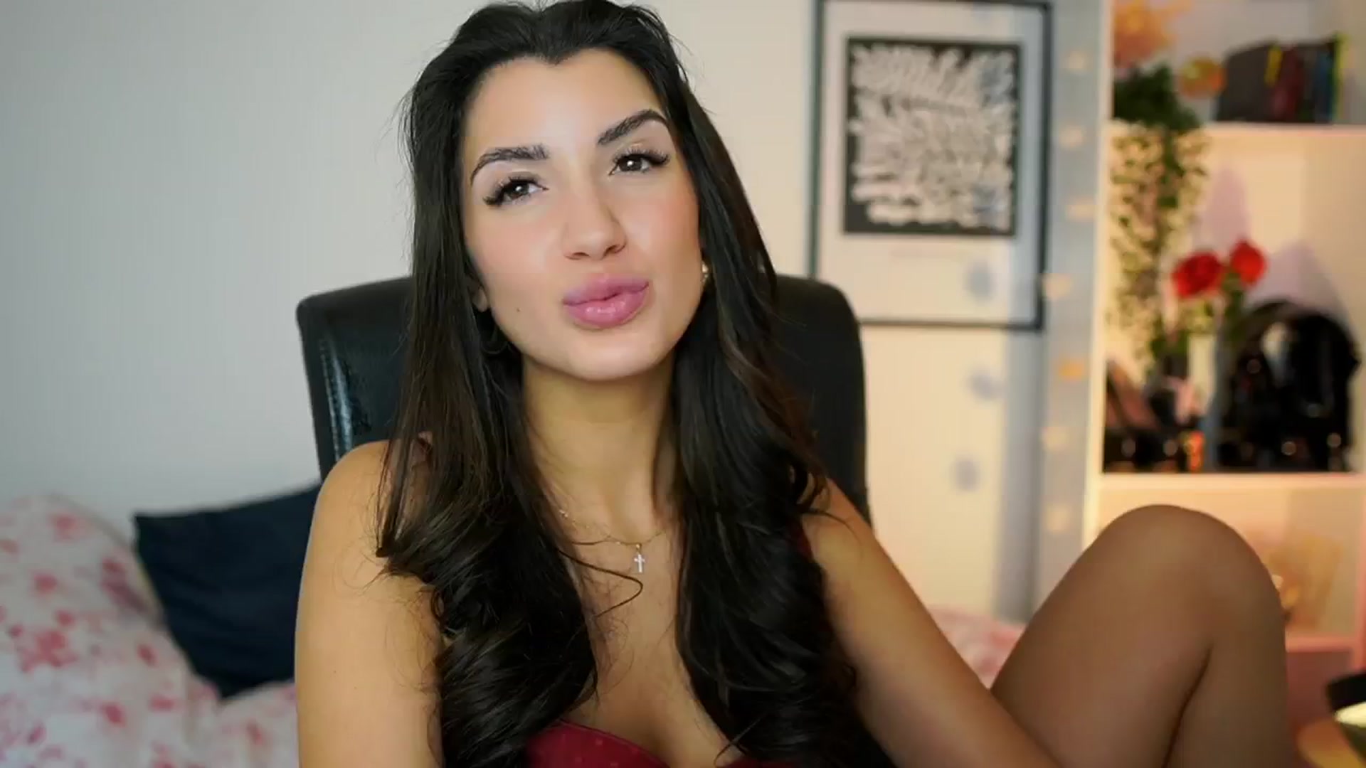 Gallery image thumbnail from Julia_Roca's myfreecams stream on, 01/23/2025, 19:21 image 9 of 20