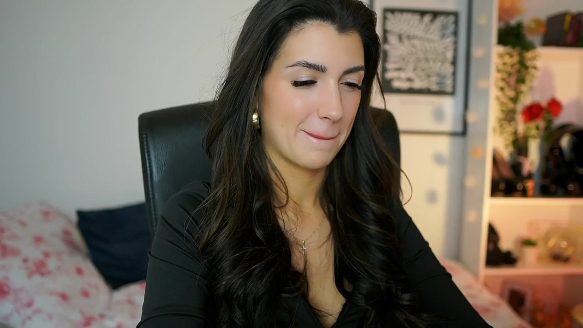Gallery image thumbnail from Julia_Roca's myfreecams stream on, 01/24/2025, 12:31 image 3 of 20