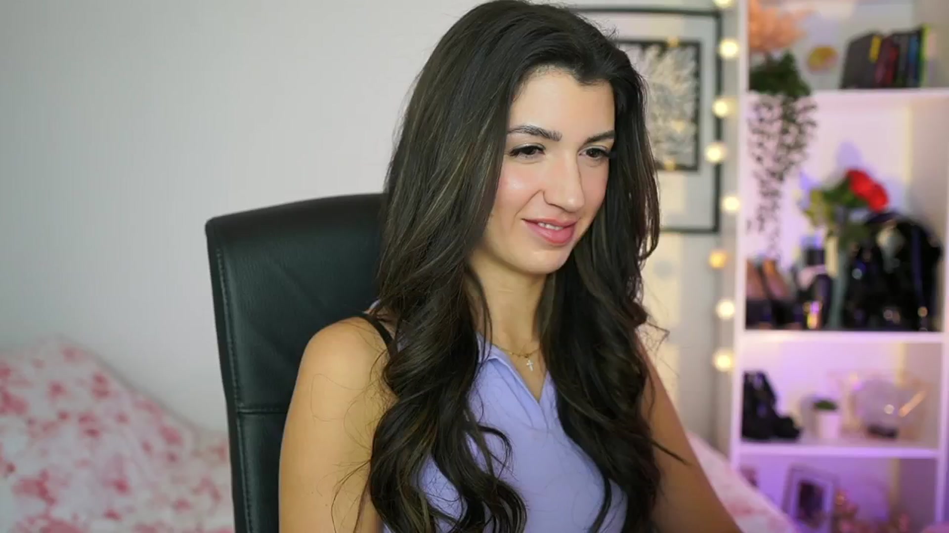 Gallery image thumbnail from Julia_Roca's myfreecams stream on, 02/06/2025, 15:51 image 10 of 20