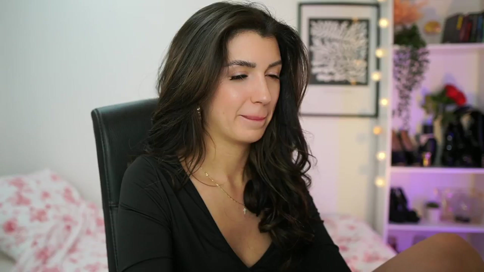 Gallery image thumbnail from Julia_Roca's myfreecams stream on, 02/07/2025, 19:02 image 18 of 20