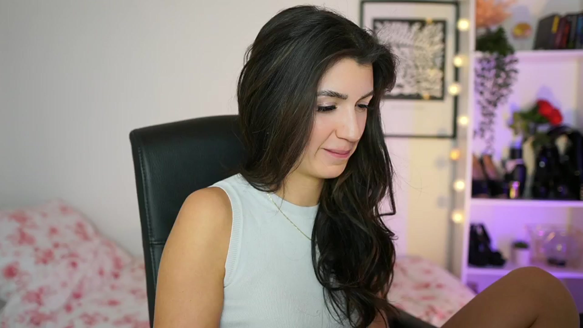 Gallery image thumbnail from Julia_Roca's myfreecams stream on, 02/08/2025, 15:14 image 14 of 20
