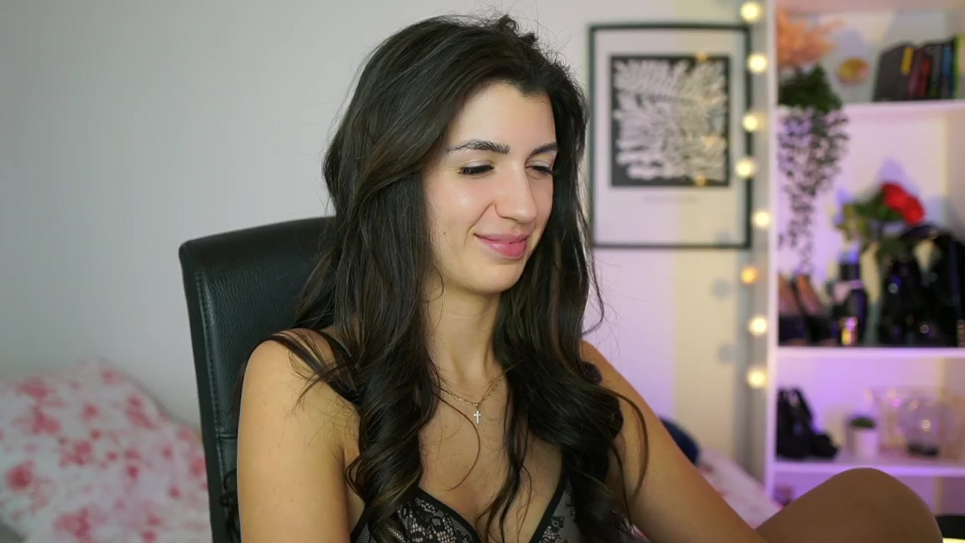 Gallery image thumbnail from Julia_Roca's myfreecams stream on, 02/08/2025, 19:14 image 8 of 20