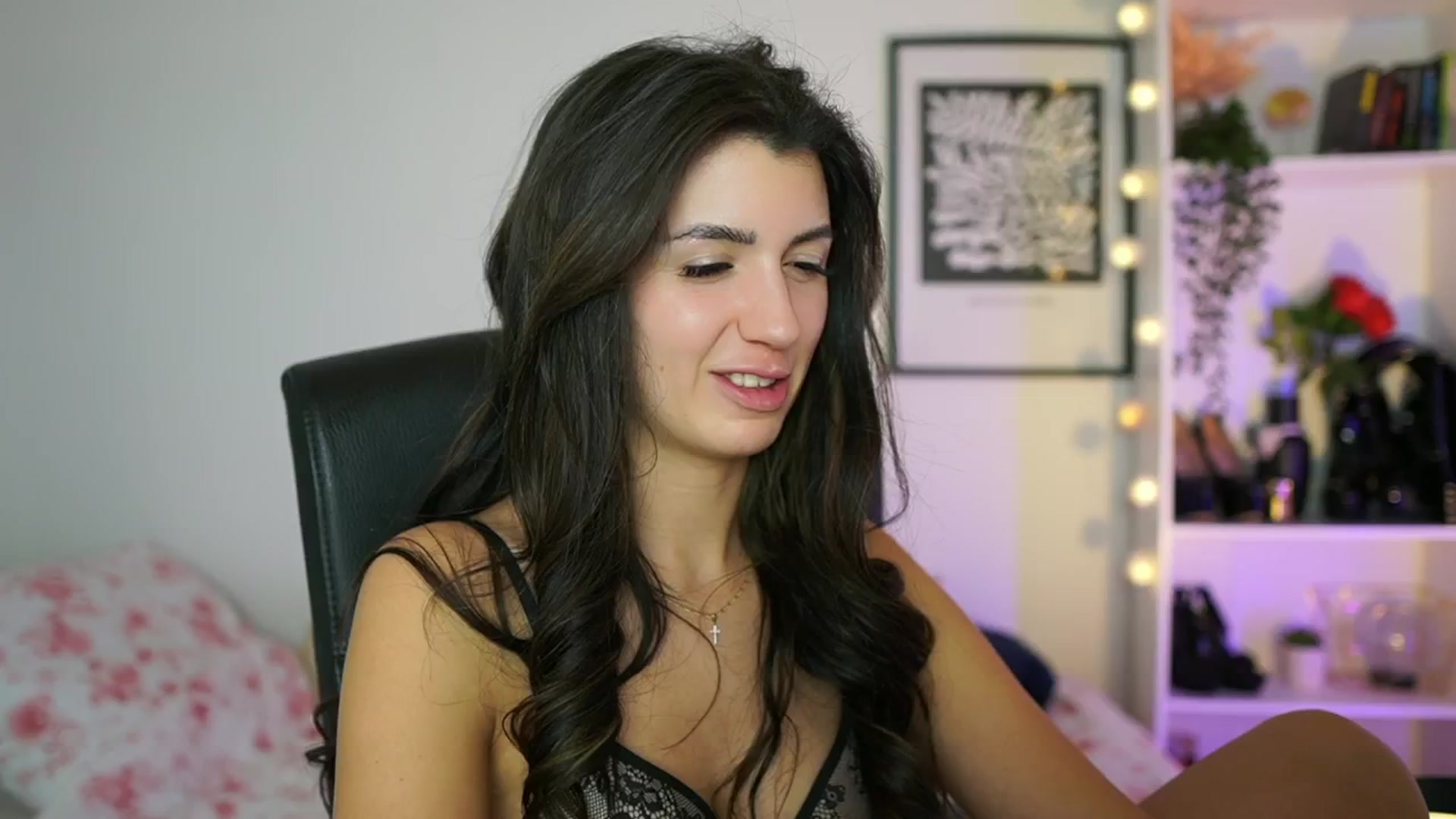 Gallery image thumbnail from Julia_Roca's myfreecams stream on, 02/08/2025, 19:14 image 9 of 20