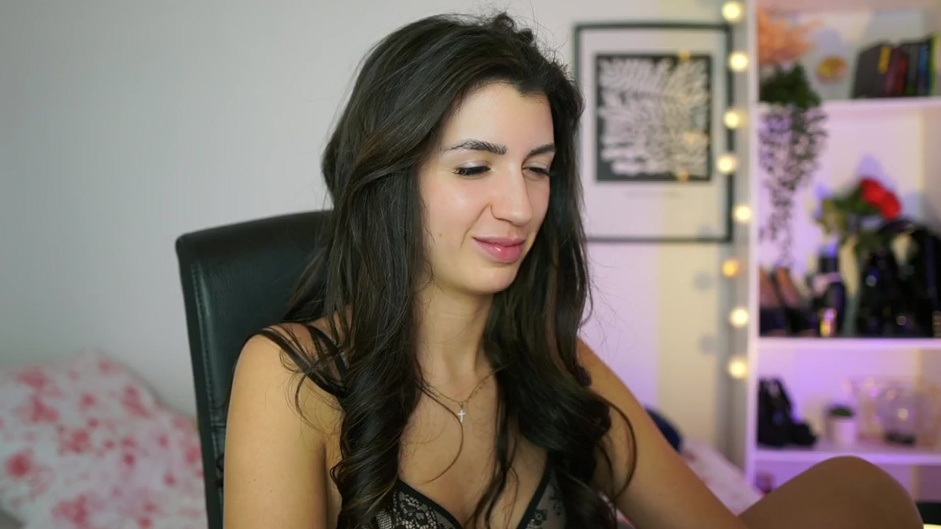 Gallery image thumbnail from Julia_Roca's myfreecams stream on, 02/08/2025, 19:14 image 7 of 20