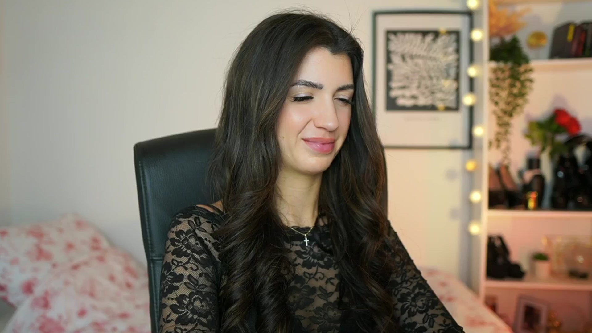Gallery image thumbnail from Julia_Roca's myfreecams stream on, 02/09/2025, 15:09 image 9 of 20