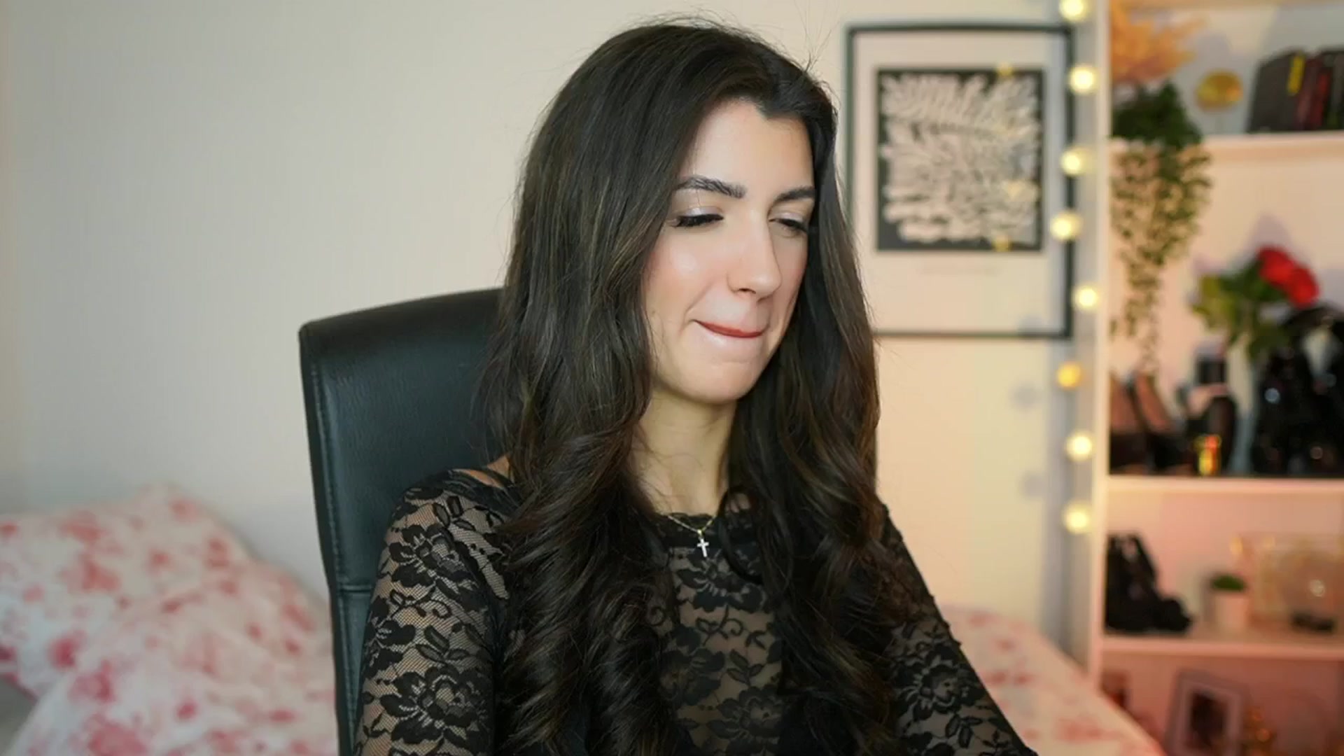 Gallery image thumbnail from Julia_Roca's myfreecams stream on, 02/09/2025, 15:09 image 10 of 20