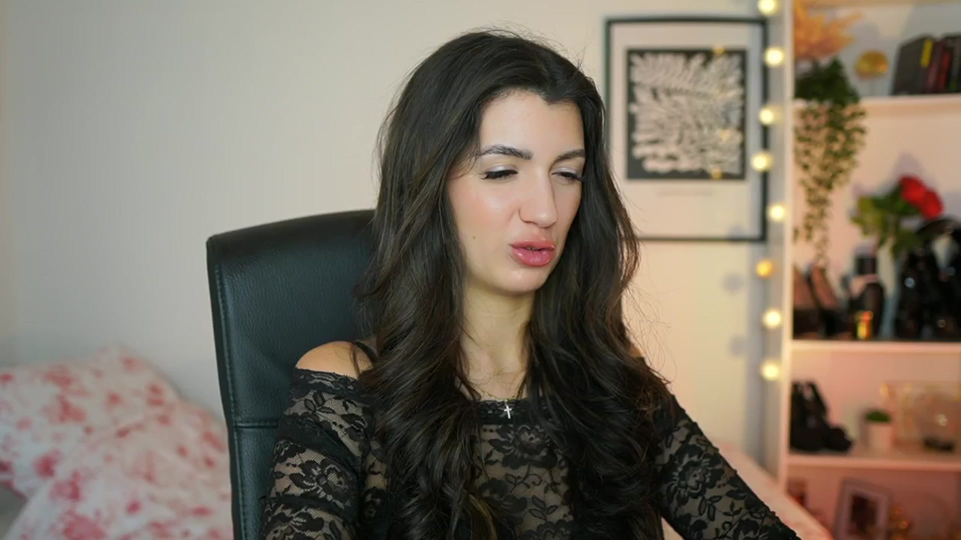 Gallery image thumbnail from Julia_Roca's myfreecams stream on, 02/09/2025, 15:09 image 1 of 20