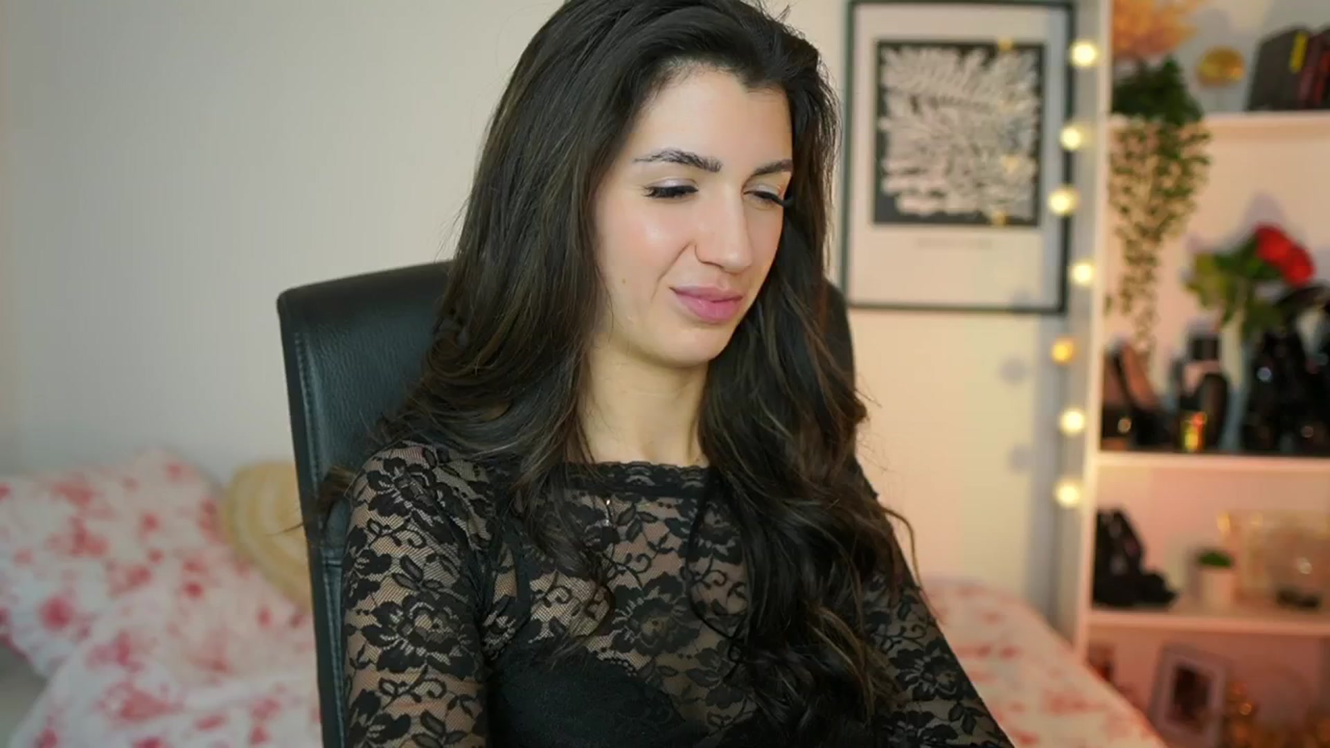 Gallery image thumbnail from Julia_Roca's myfreecams stream on, 02/09/2025, 17:08 image 20 of 20