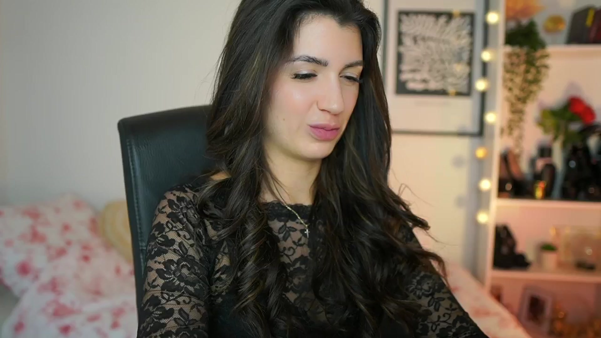 Gallery image thumbnail from Julia_Roca's myfreecams stream on, 02/09/2025, 17:08 image 6 of 20