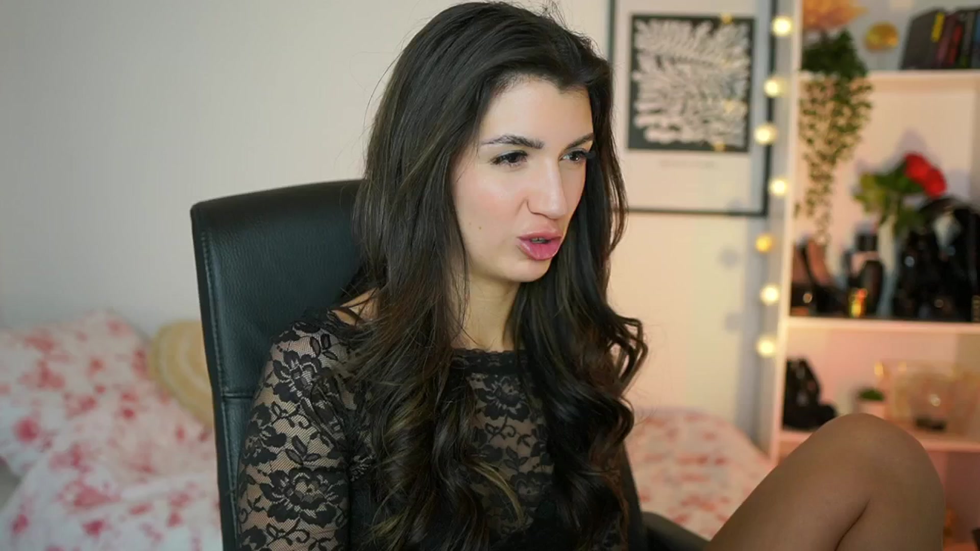Gallery image thumbnail from Julia_Roca's myfreecams stream on, 02/09/2025, 18:37 image 8 of 20