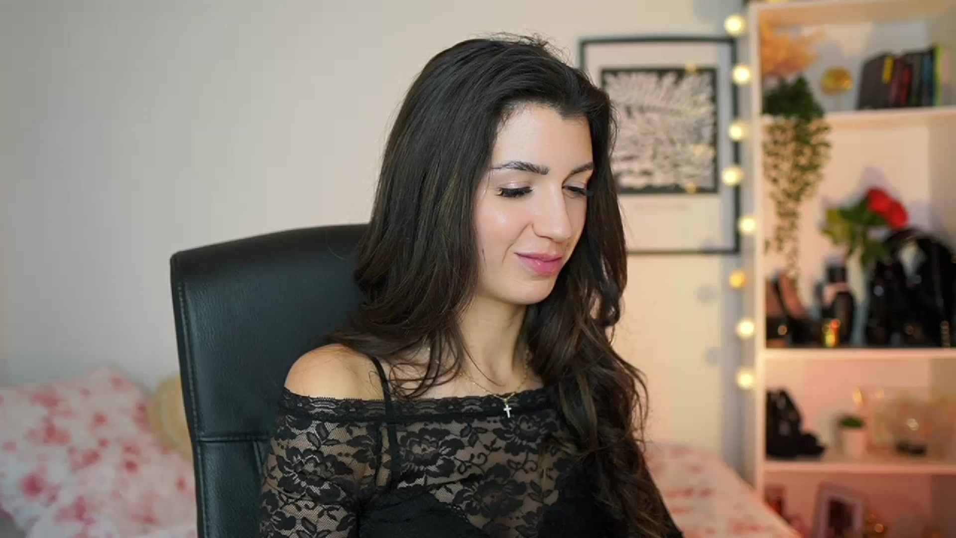 Gallery image thumbnail from Julia_Roca's myfreecams stream on, 02/09/2025, 19:03 image 13 of 20