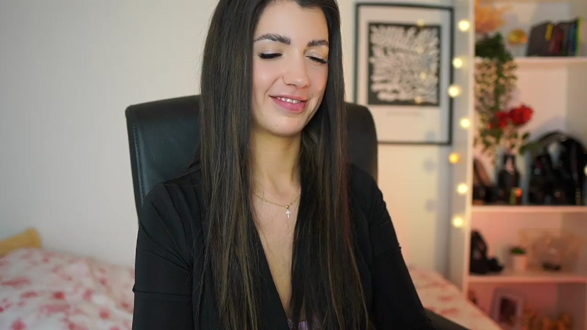 Gallery image thumbnail from Julia_Roca's myfreecams stream on, 02/15/2025, 12:08 image 3 of 20