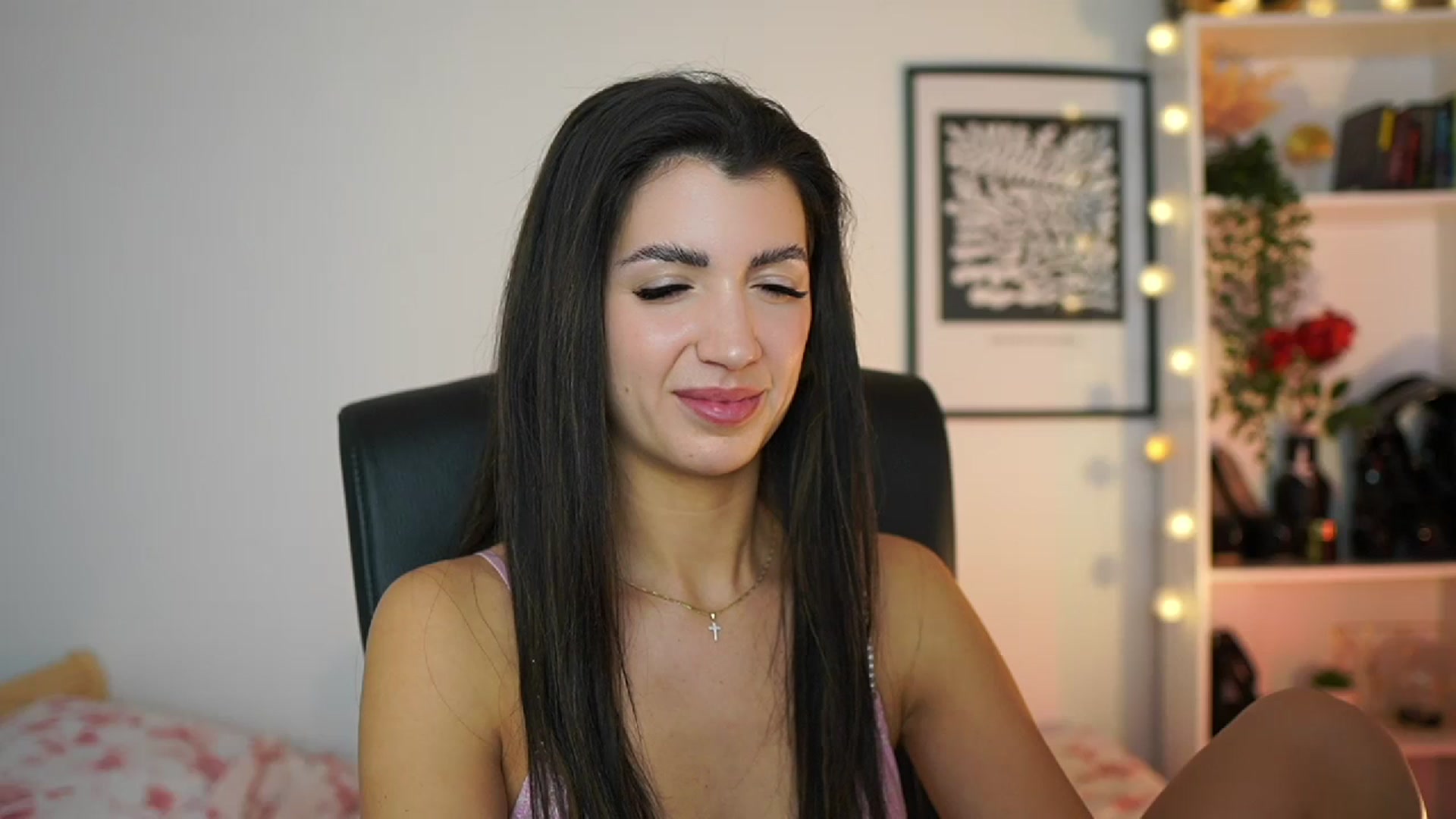 Gallery image thumbnail from Julia_Roca's myfreecams stream on, 02/15/2025, 18:14 image 19 of 20