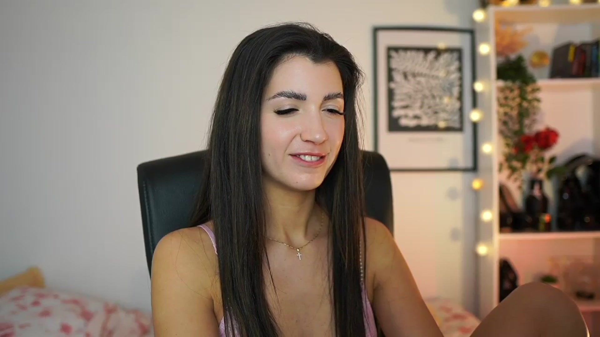 Gallery image thumbnail from Julia_Roca's myfreecams stream on, 02/15/2025, 18:14 image 16 of 20