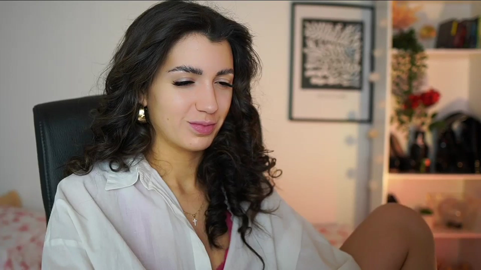 Gallery image thumbnail from Julia_Roca's myfreecams stream on, 02/16/2025, 14:27 image 2 of 20