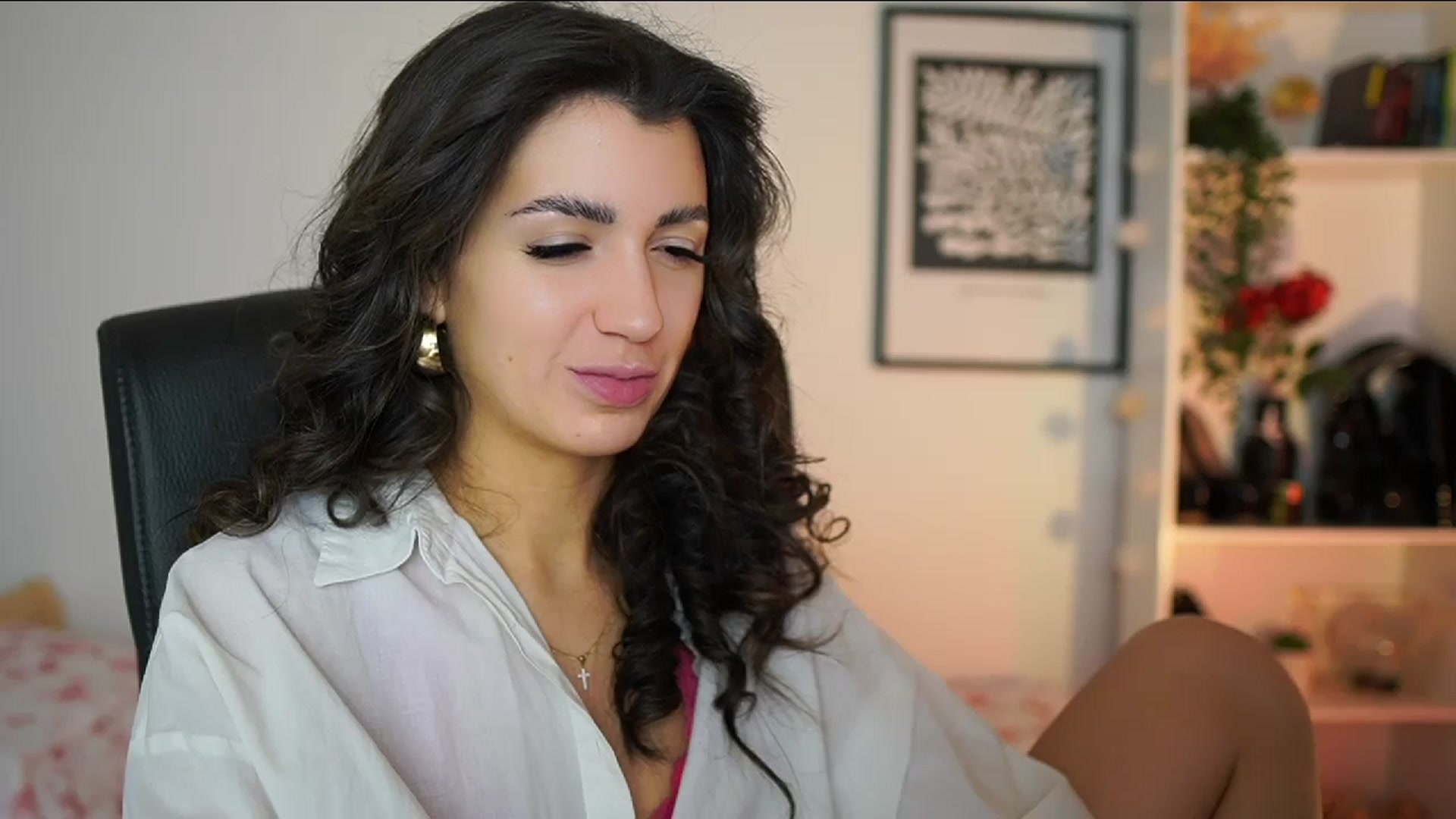Gallery image thumbnail from Julia_Roca's myfreecams stream on, 02/16/2025, 14:27 image 3 of 20
