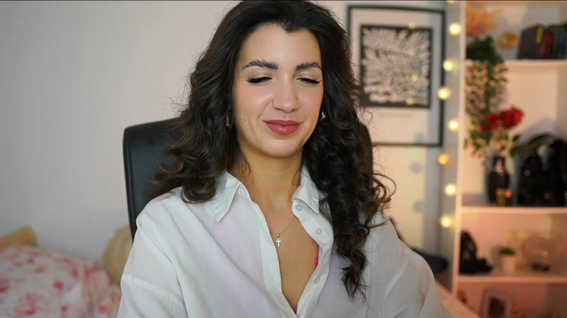 Gallery image thumbnail from Julia_Roca's myfreecams stream on, 02/16/2025, 17:52 image 1 of 20