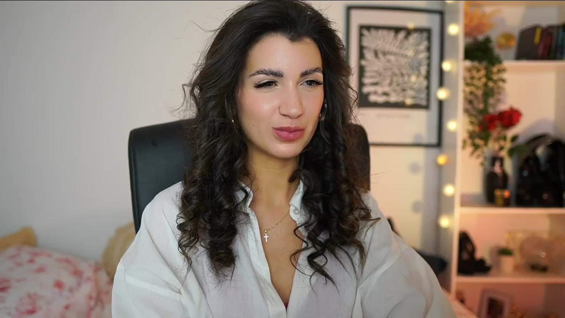 Gallery image thumbnail from Julia_Roca's myfreecams stream on, 02/16/2025, 17:52 image 13 of 20