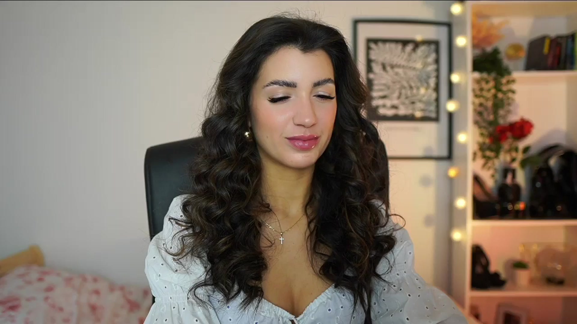 Gallery image thumbnail from Julia_Roca's myfreecams stream on, 02/17/2025, 09:31 image 1 of 20