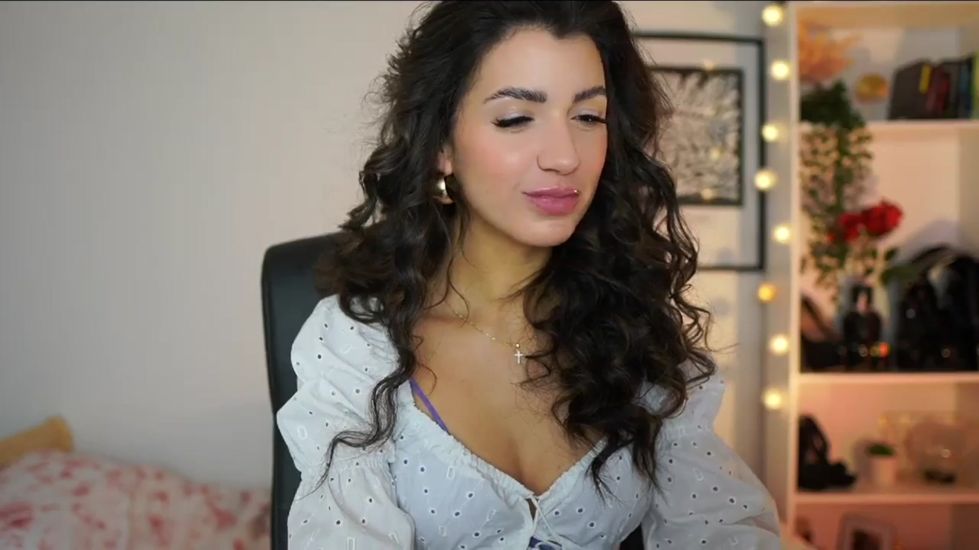 Gallery image thumbnail from Julia_Roca's myfreecams stream on, 02/17/2025, 09:31 image 20 of 20