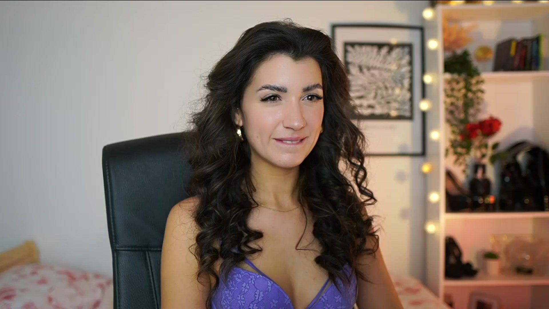 Gallery image thumbnail from Julia_Roca's myfreecams stream on, 02/17/2025, 13:44 image 13 of 20