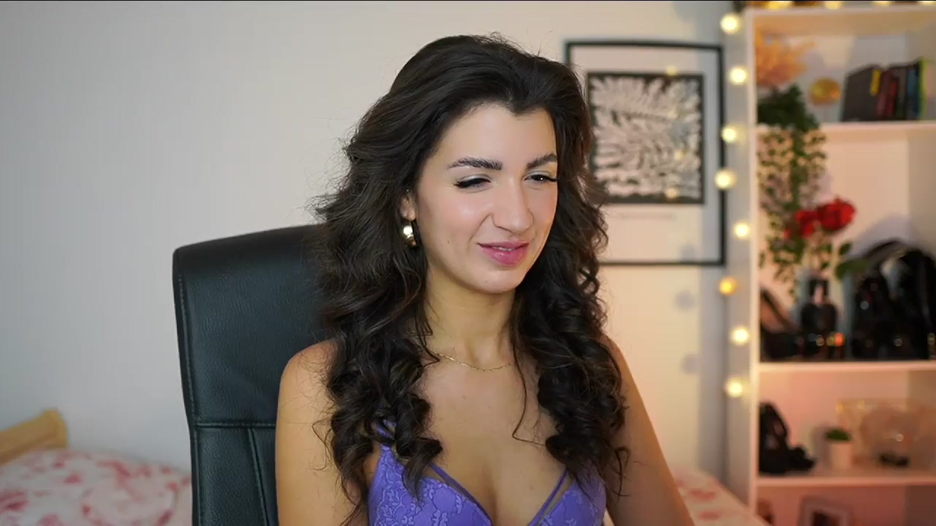 Gallery image thumbnail from Julia_Roca's myfreecams stream on, 02/17/2025, 13:44 image 12 of 20